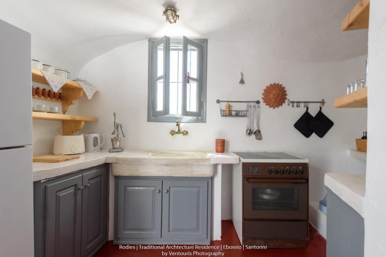 Rodies Traditional House Emporio  Exterior photo